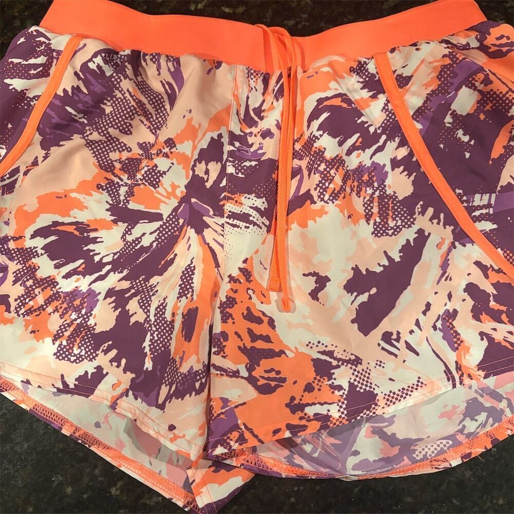 *3/$15 Under Armour Women's Orange Running Shorts Size M Athletic Training - Picture 1 of 5